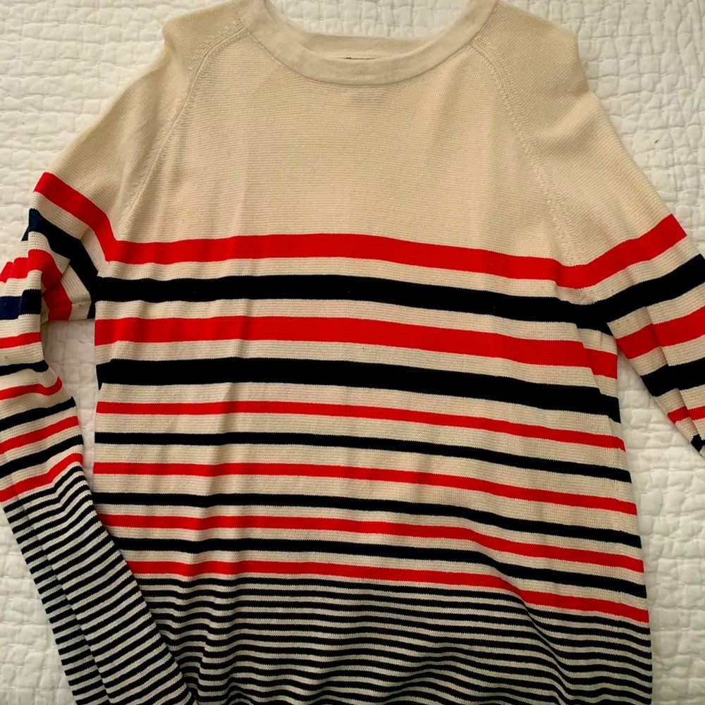 Cozy lightweight fall sweater